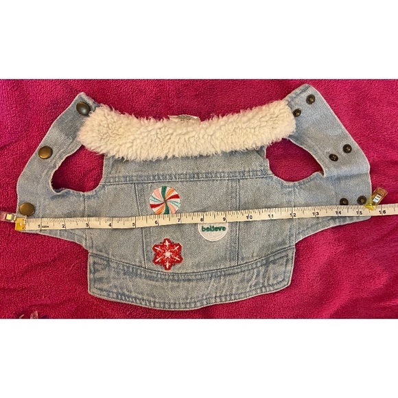 “I believe” Christmas Jean Vest for pets - Picture 3 of 10